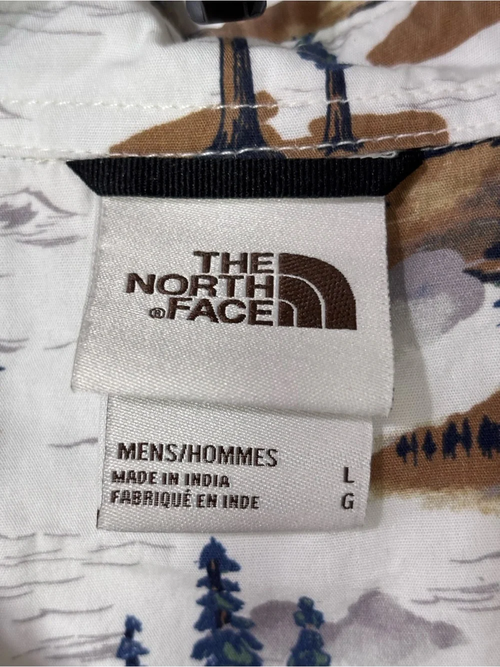 The North Face Baytrail Pattern Short Sleeve Button Up Shirt Men’s L White